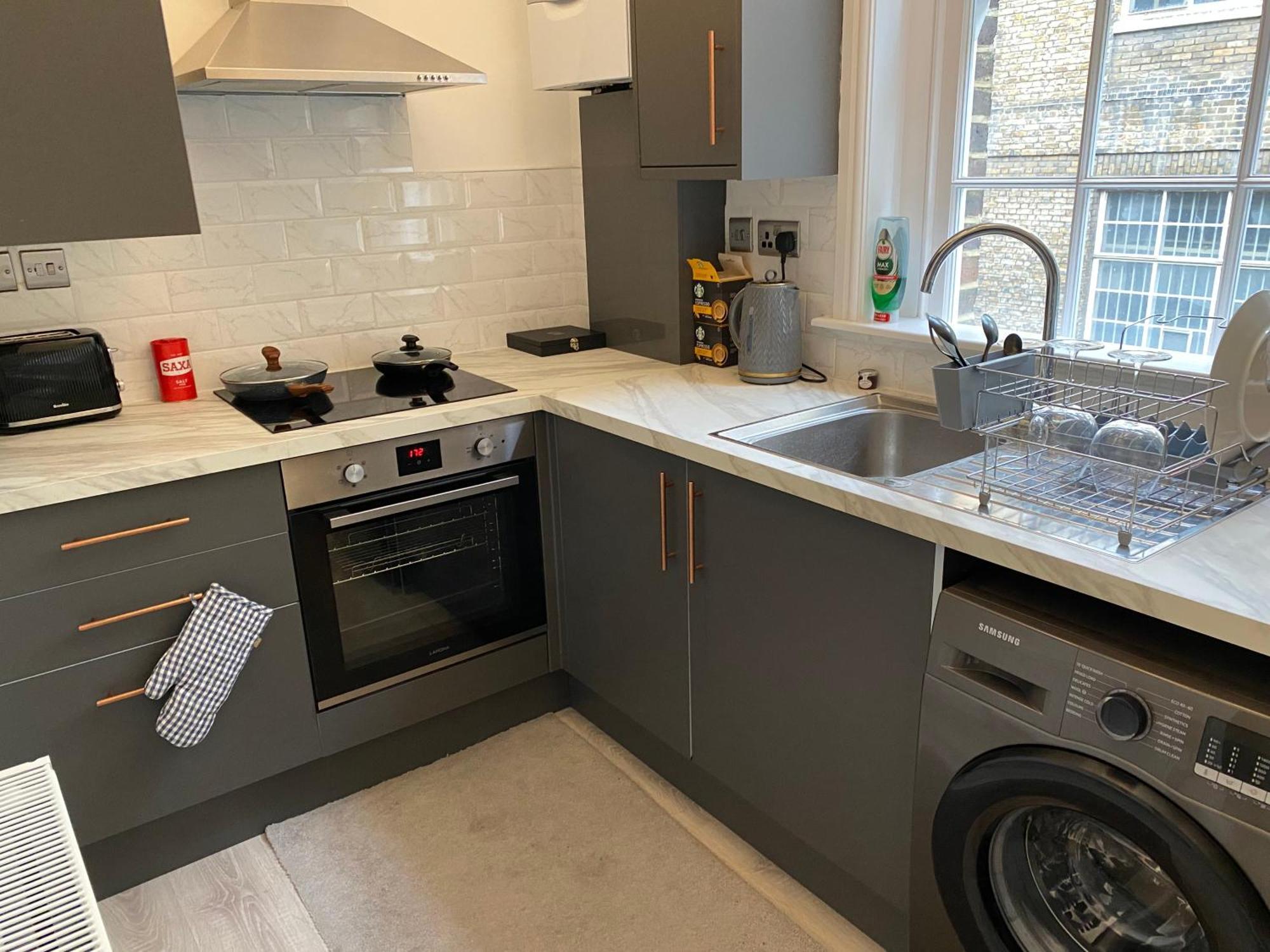 Charming Newly Refurb 2-Bed 2-Bath Whole Apartment Near Hyde Park & Kensington, Prime Paddington Location Zone 1 Лондон Екстер'єр фото